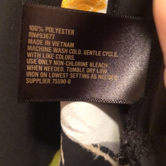 NWOT Worthington Flowy Flowered Top. Ties in the back. Beautiful rich colors. - Picture 8 of 15